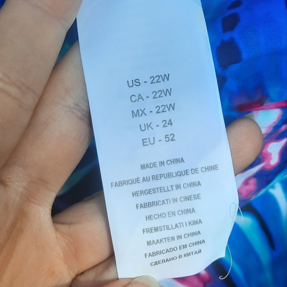 🆕️ Maxine of Hollywood Swim Top - Picture 11 of 12